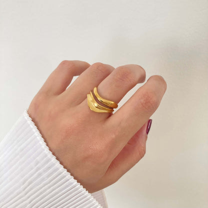 Wave Layered Ring