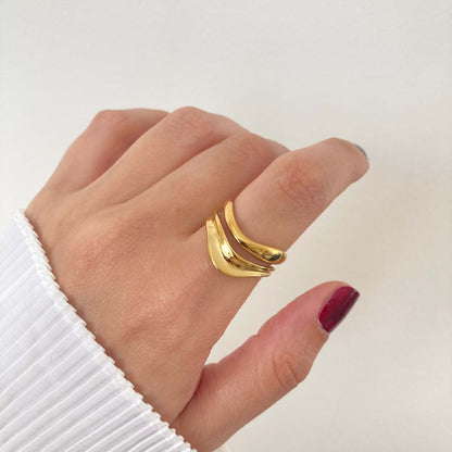 Wave Layered Ring
