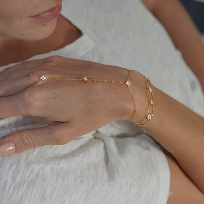 Triple Clover Hand Chain