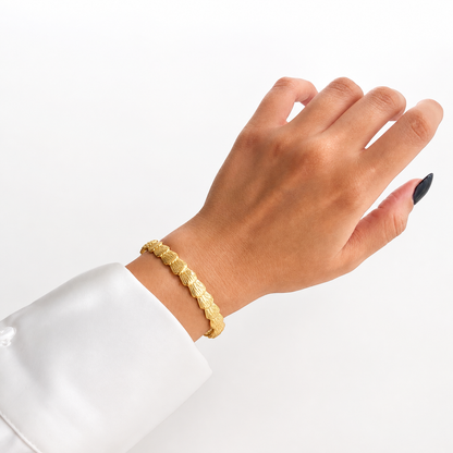Shell Open Bangle