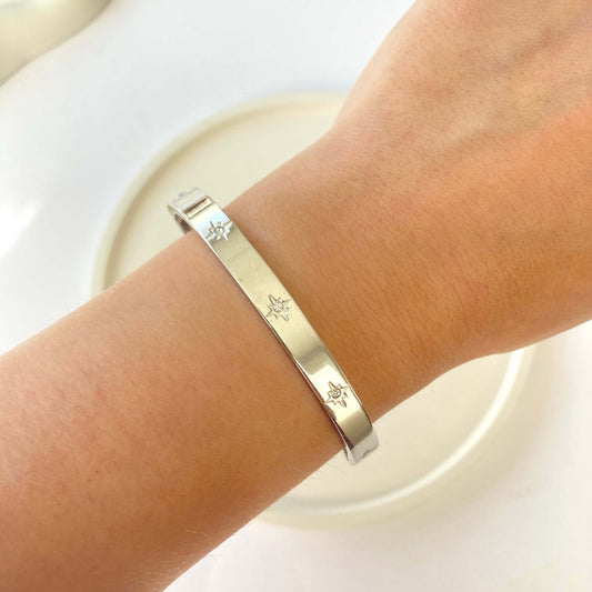 Wide Stars Bangle -Silver-